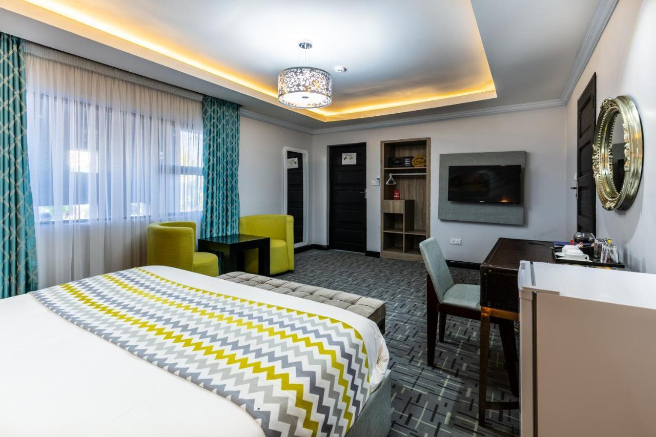 The Melva Guest House Gaborone Esterno foto